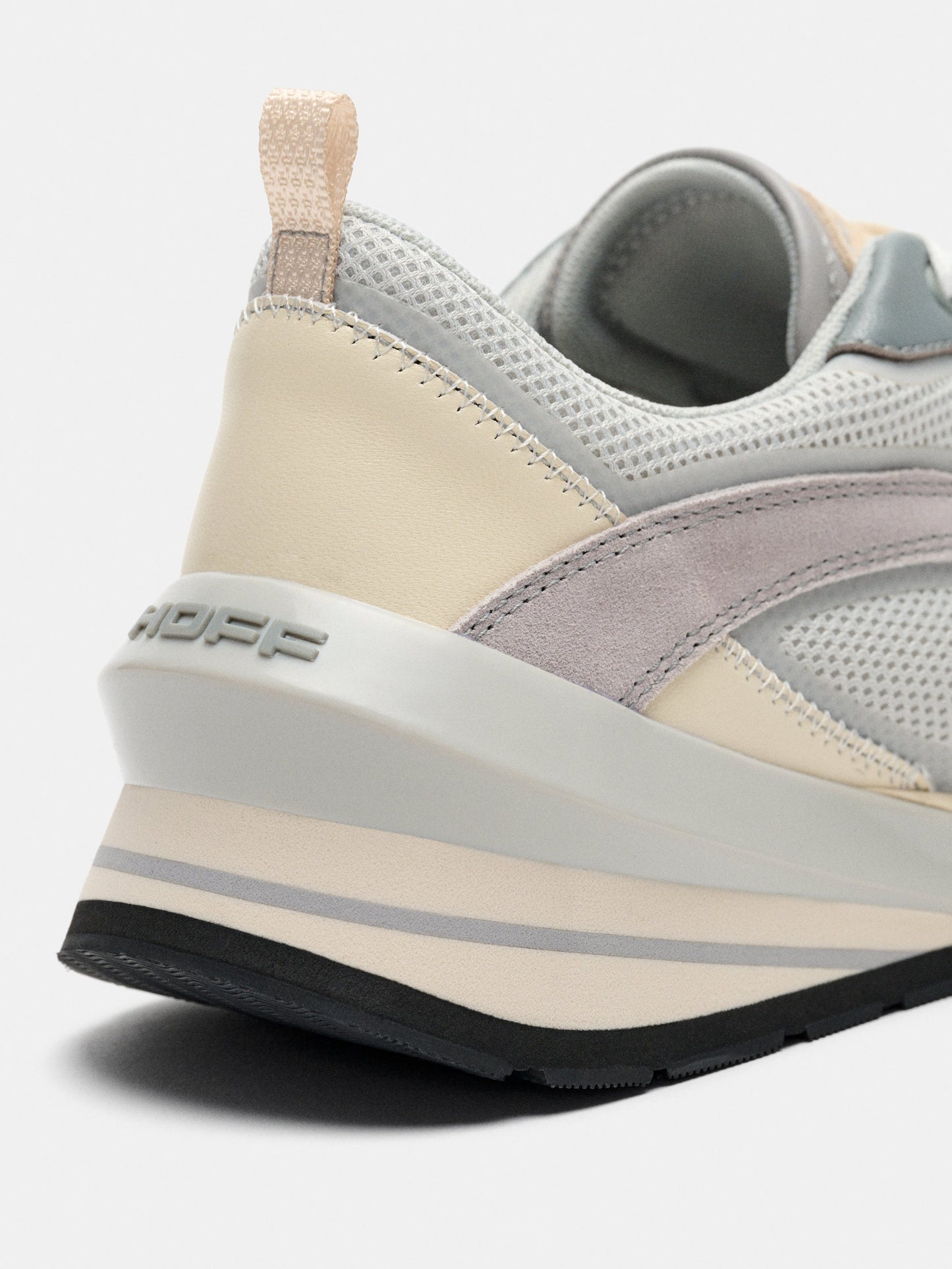 Seven Runner Grey