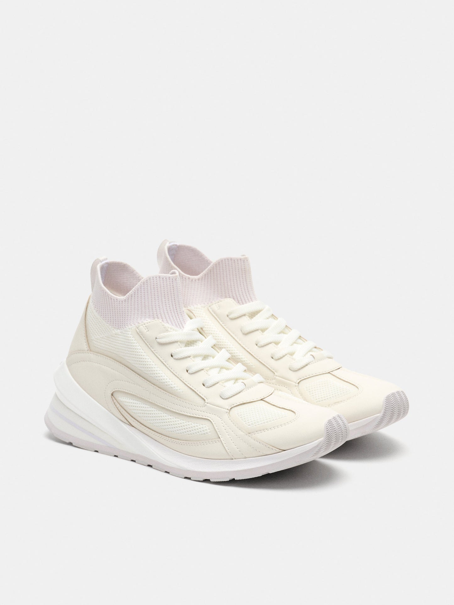 Seven Flyknit Runner Off White
