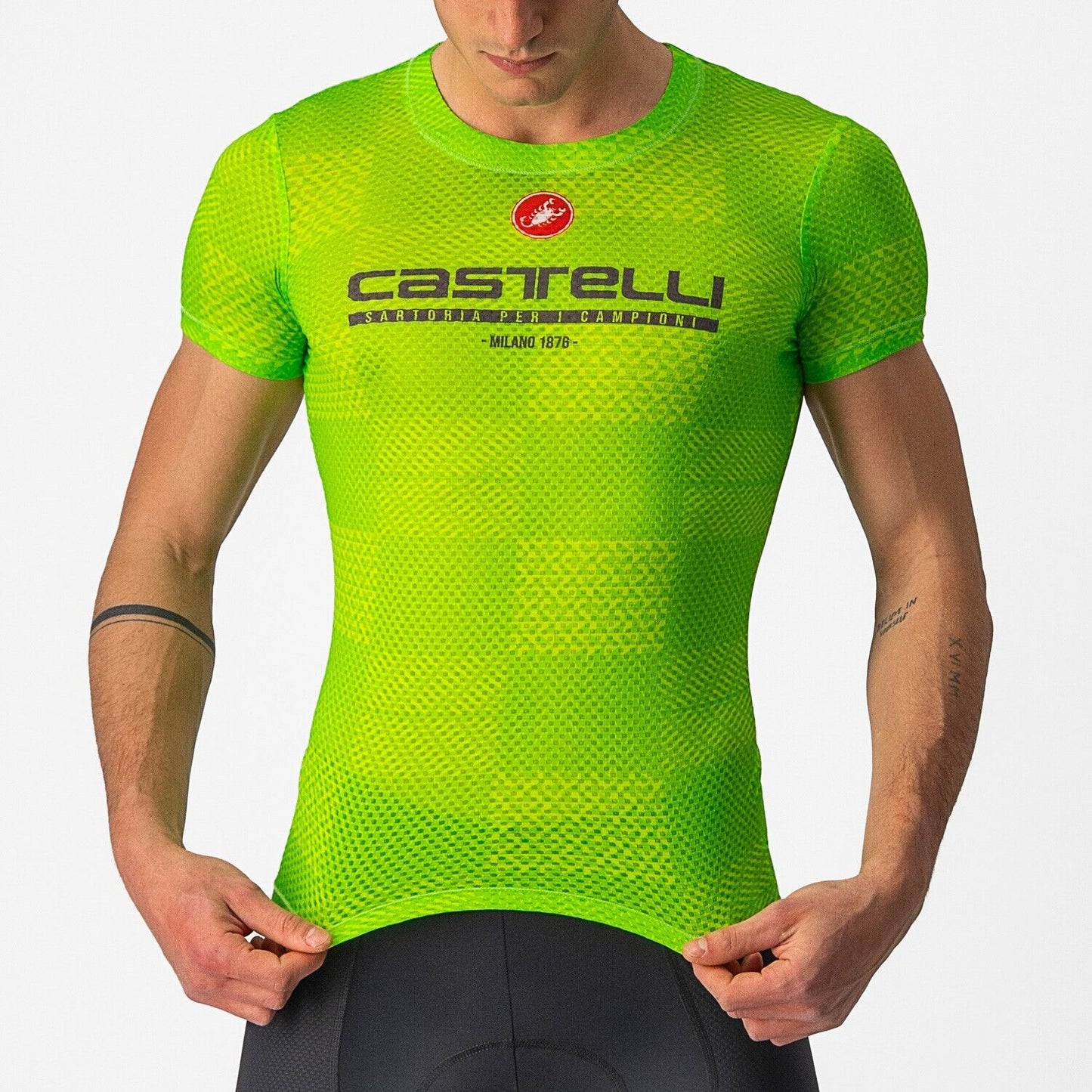 PRO MESH SHORT SLEEVE Base Layer : ELECTRIC LIME