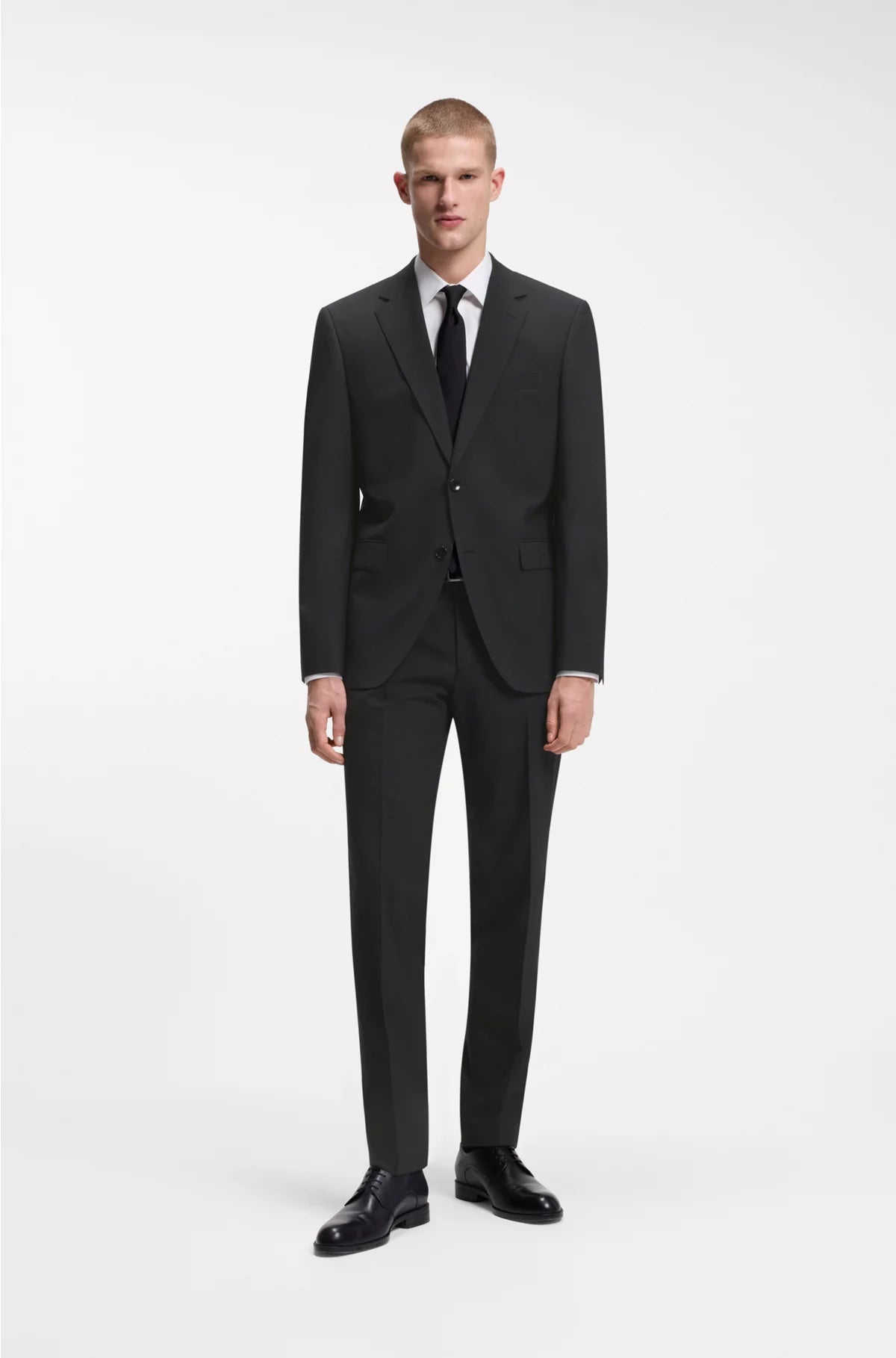 REGULAR-FIT SUIT IN STRETCH VIRGIN WOOL